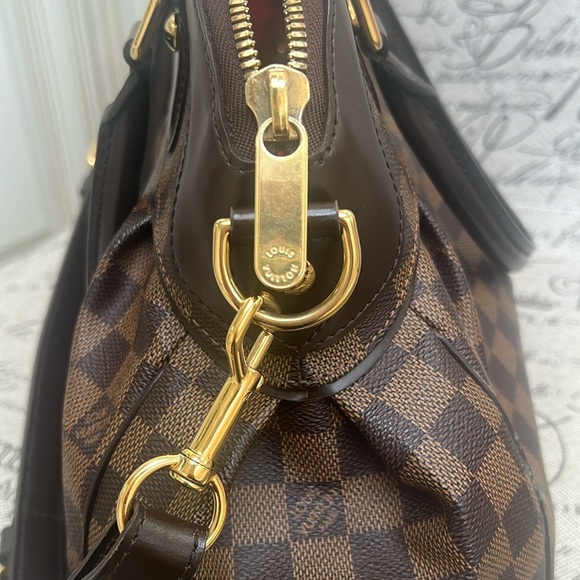 Gorgeous Authentic Louis Vuitton Trevi PM - Picture 8 of 17